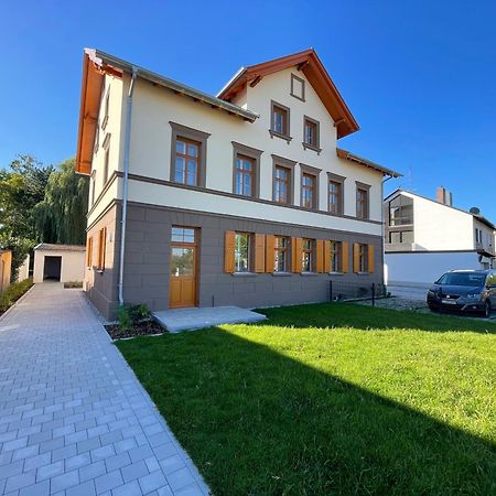 E&K Living - Design Apartments - Netflix - Audi - In Village - Free Parking Ингольштадт Экстерьер фото